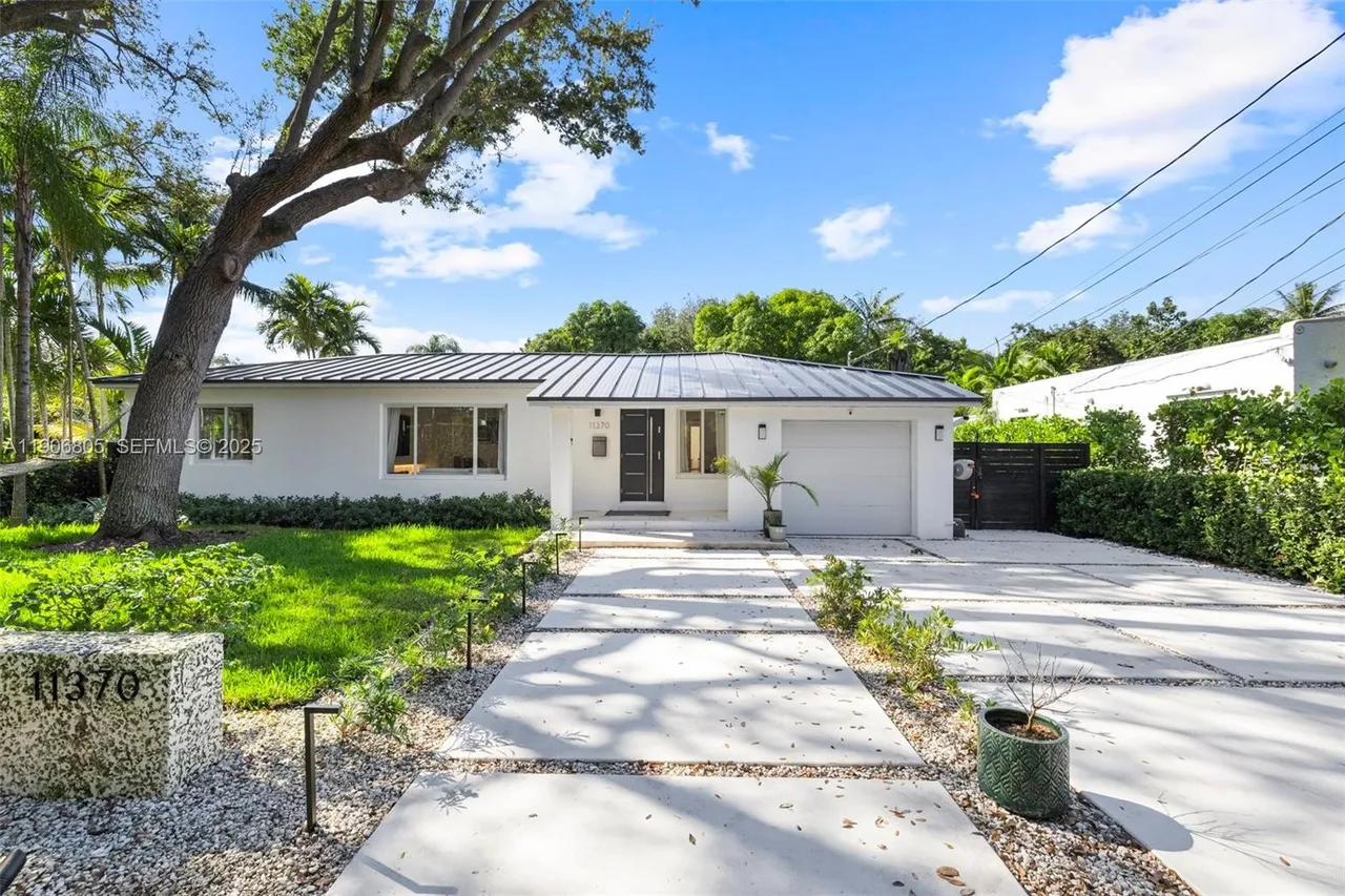 New construction home front elevation